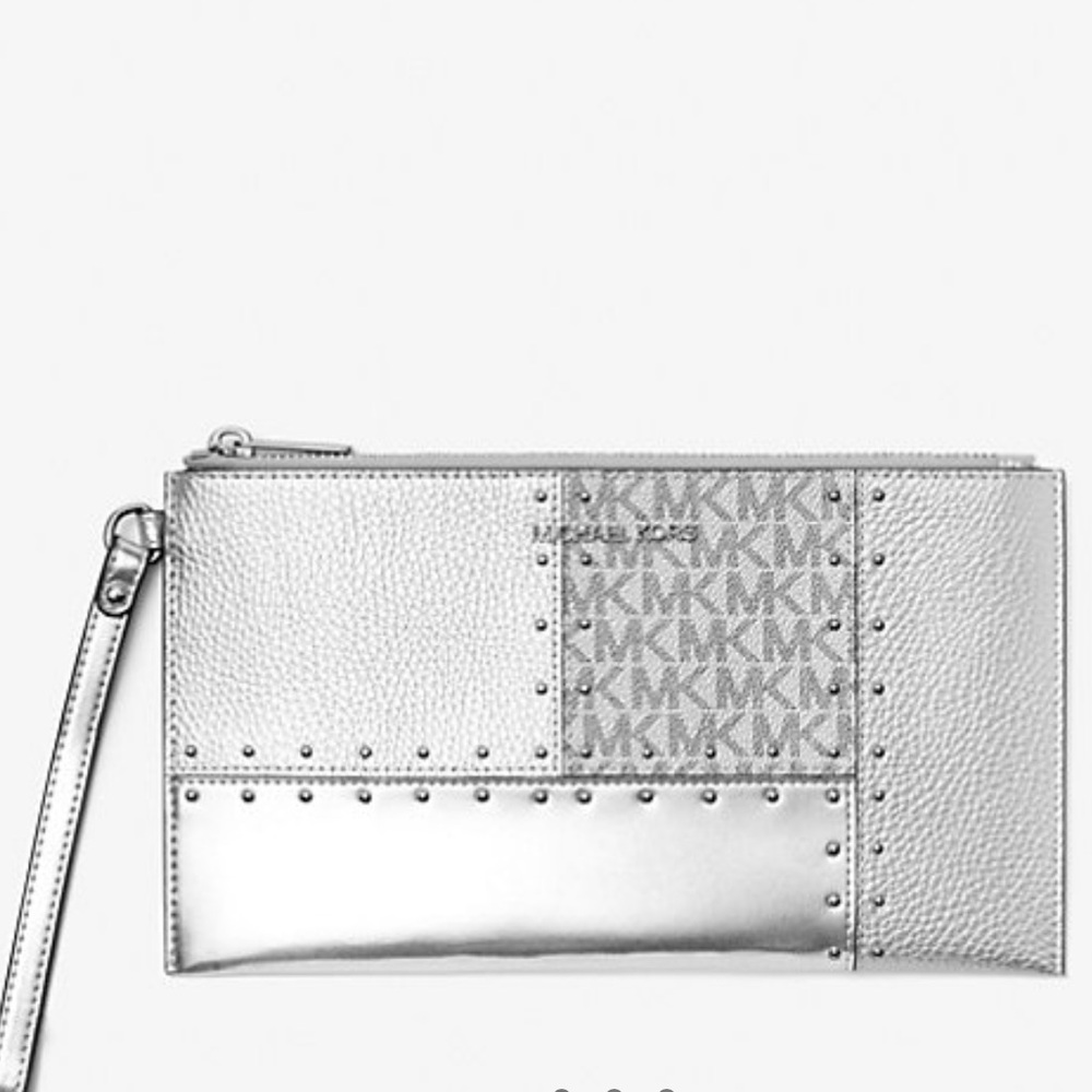 Michael Kors Jet Set Tr Lg TZ Studded Metallic Patchwork Signature Logo Wristlet